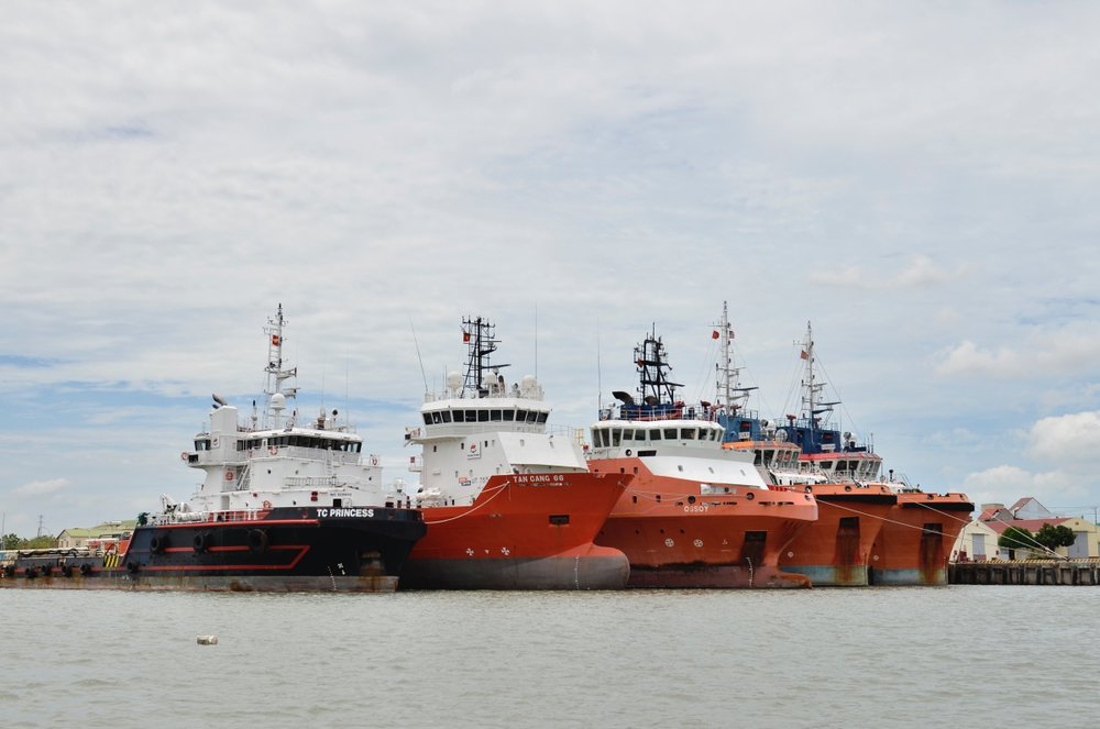 Tour Tham Quan Cụm Cảng Thương Mại Dịch Vụ Biển