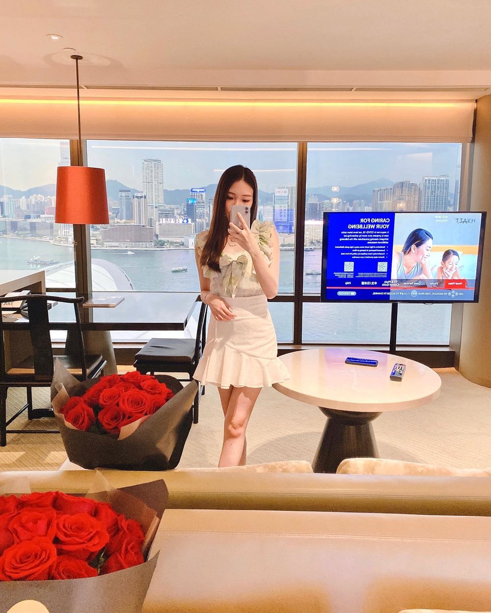 酒店的海景無遮無掩,可以說是灣仔區最佳的酒店景色之一。(Instagram @jjoanec)