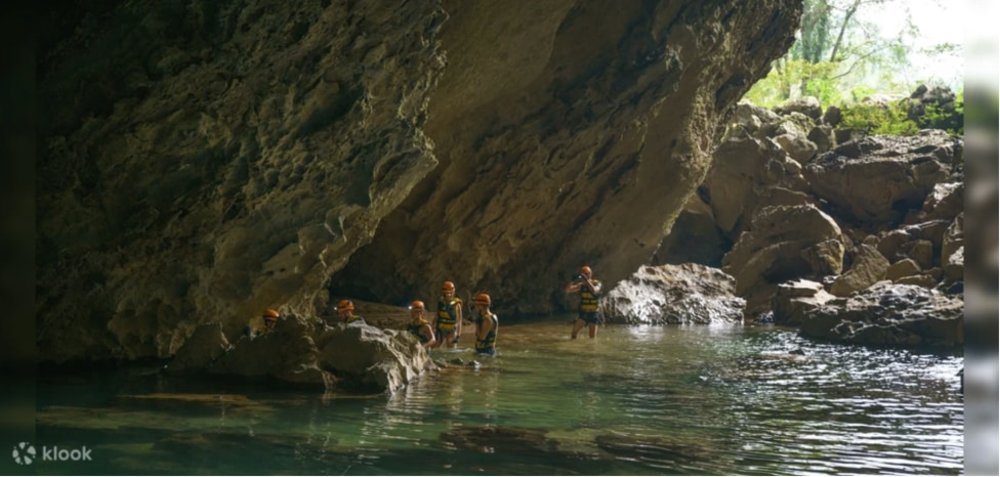 Tourist having fun in Phong Nha-Ke Bang National Park