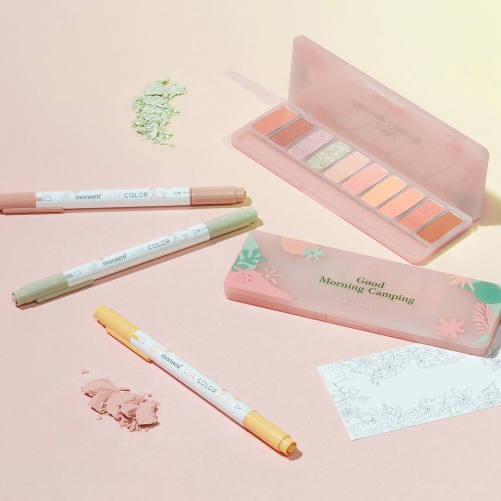 Eyeshadow palette