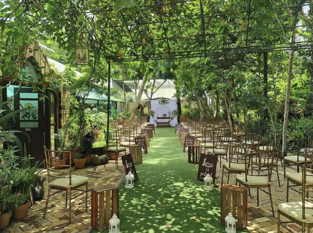 Garden dining in Sonya's Secret Garden