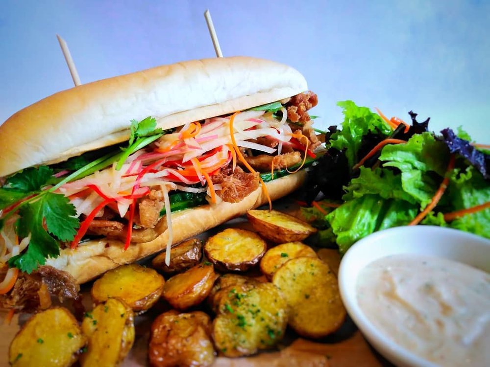 Plant based burger (Banh Mi)