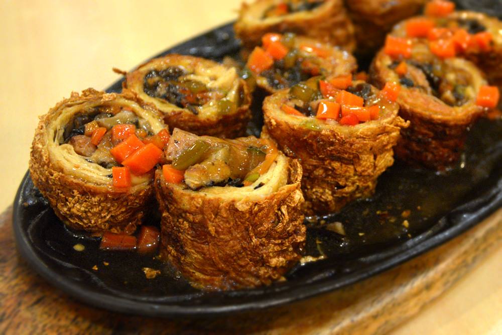 Fried Tao Pao roll