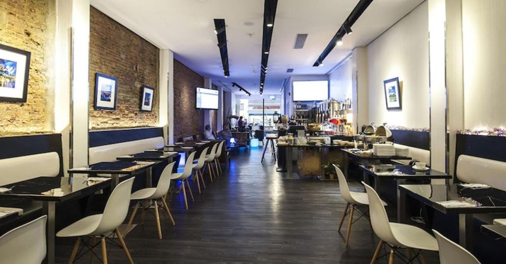 Khách Sạn Lion Peak Hotel Purvis 