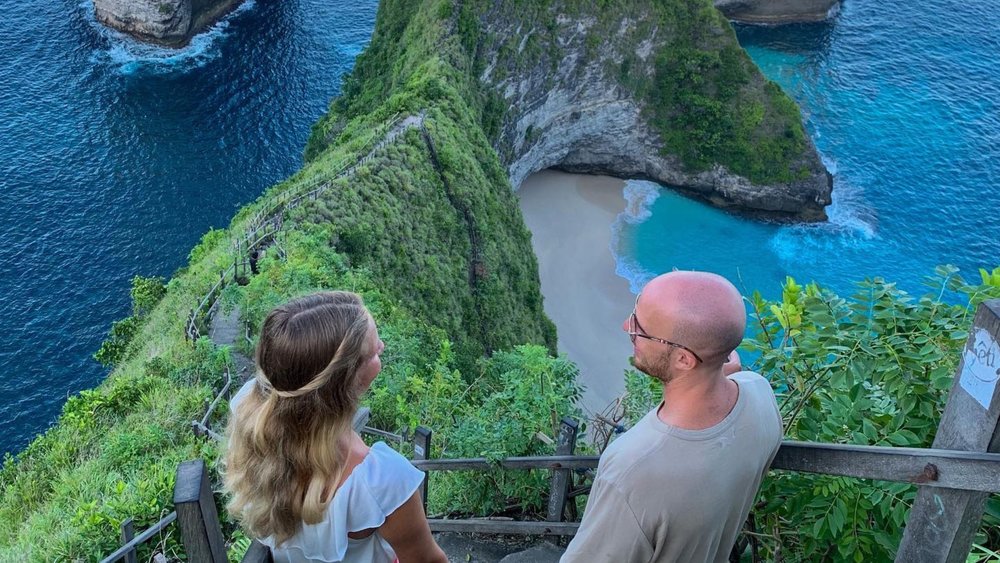 Go on a short hike at Kelingking Beach for a photo of Nusa Penida’s most famous spot. Credit: oursaltyocean.life
