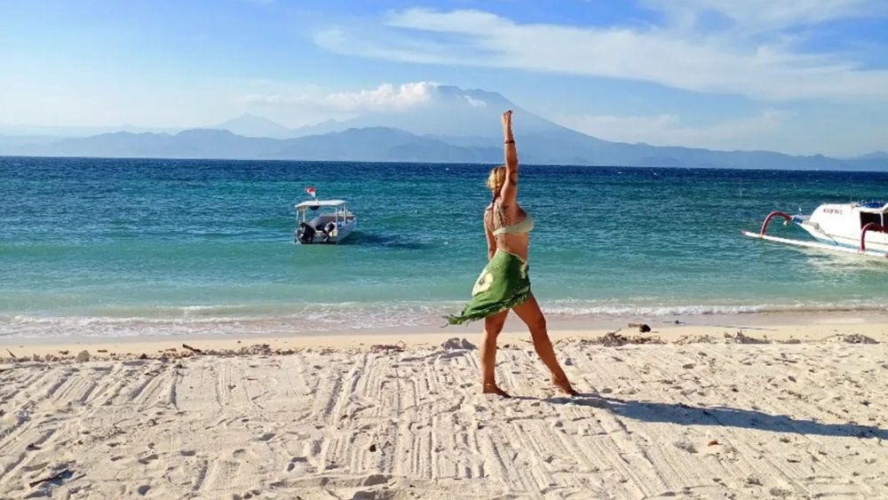  Nusa Lembongan’s white sand beach and aquamarine waters make a captivating sight. Credit: didi.p.g