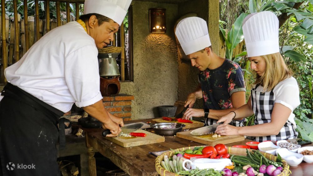 Bring home the flavours of Bali and learn to cook authentic food like Nasi Goreng (fried rice) and Sate Lilit Ayam (minced chicken with Balinese spices)!