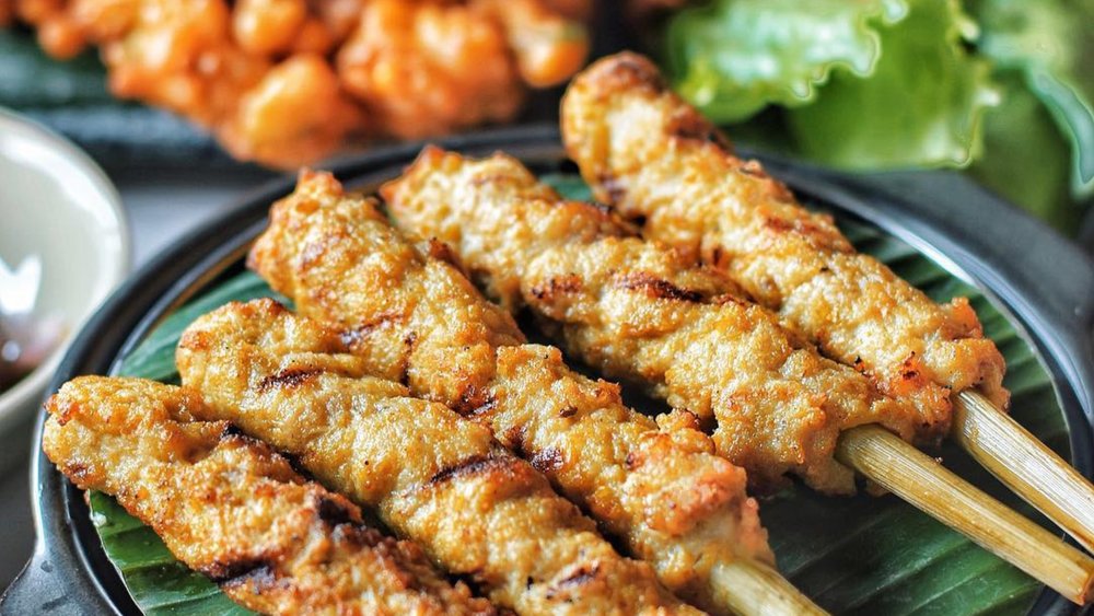 Fun fact: the word “lilit” means wrap around. Image credits: @makanteruss on Instagram