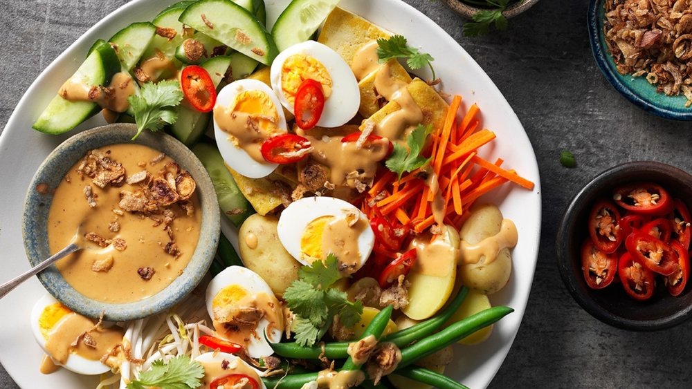 Delicious, fresh Indonesian-style salad! Image credits: @foodinaminute_ on Instagram