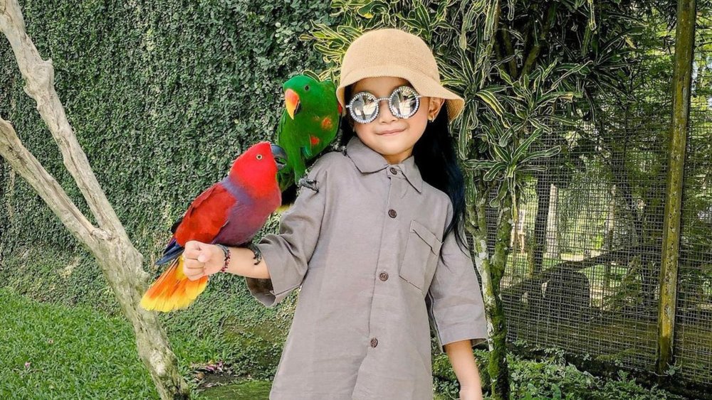 Feathered friends are forever! Image credits: @kalula.santoso on Instagram