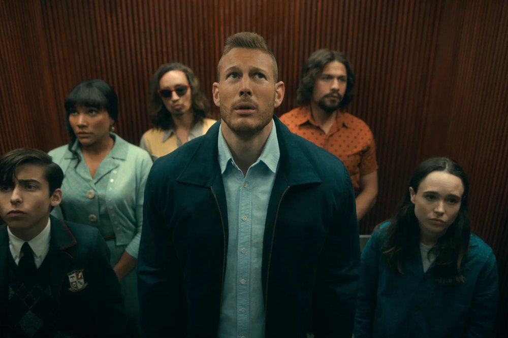 umbrella academy cast inside elevator