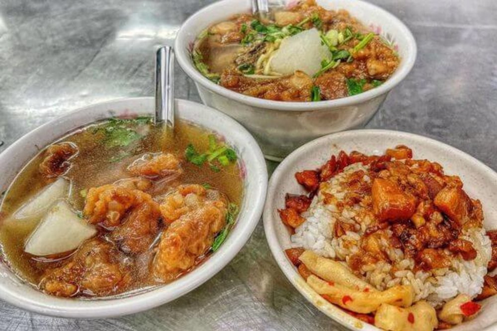 西門宵夜：楊排骨酥麵