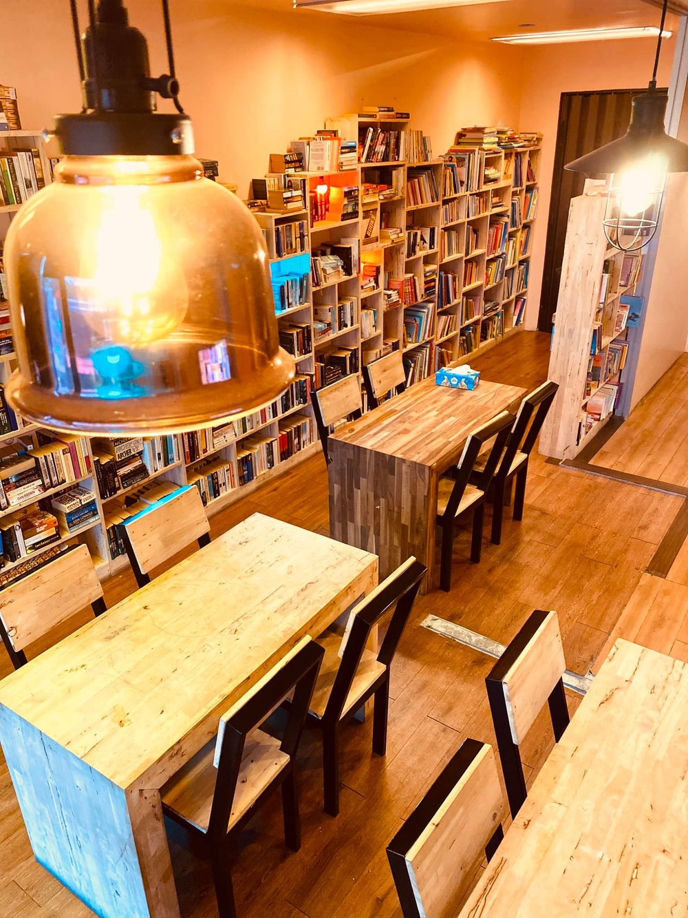 Reading table in library