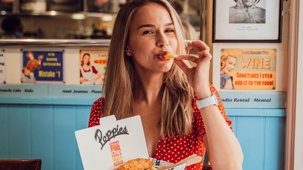 Eat like a local when you munch on some crispy fish and chips at Poppie’s. Credit: sandymakessense