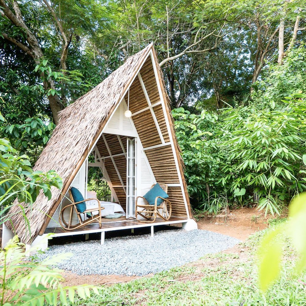 Mini easthetic cabin in a villa