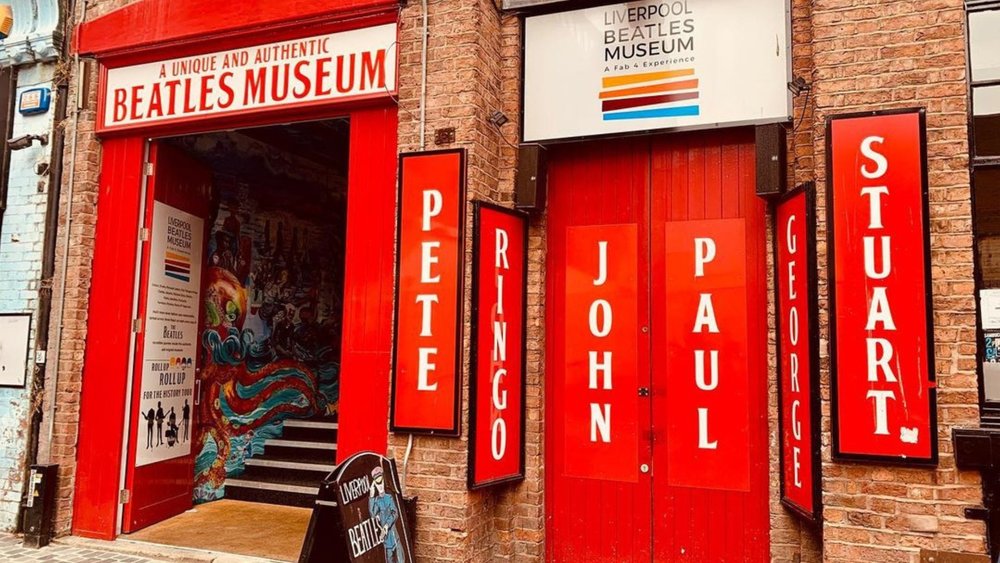 See George, John, Paul, and Ringo’s (and former members Pete and Stuart’s) legacy in the Beatles Museum! Credits: @visitliverpool_