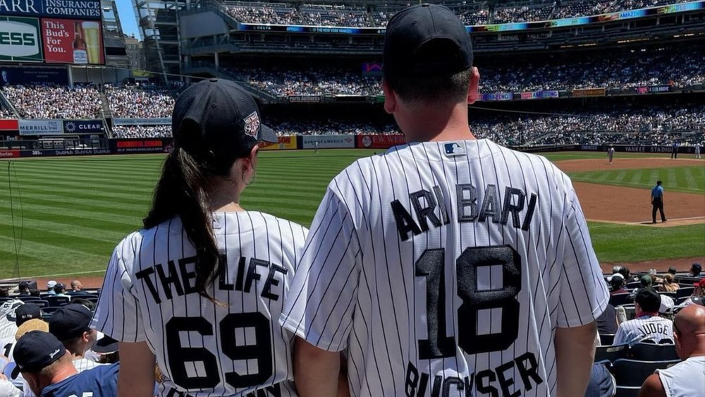 Watch a live home run at the Yankee Stadium in the Bronx! Image credits: @thelifeofblimy and @ari_baki_buckser on Instagram