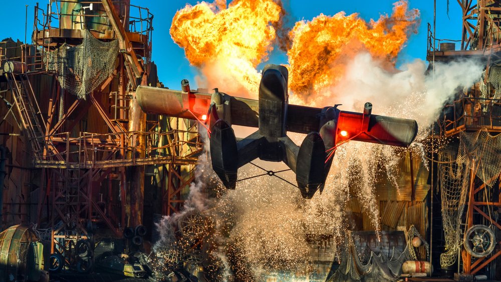 Kickback, relax, and enjoy the heart-racing Waterworld show at Universal Studios Hollywood. Image credits: John Ruddock on Unsplash
