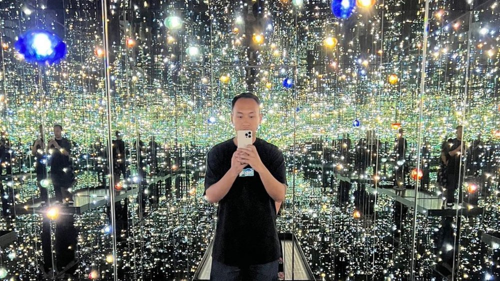 The most eye-catching selfie in LA! Image credits: @nivekochica on Instagram