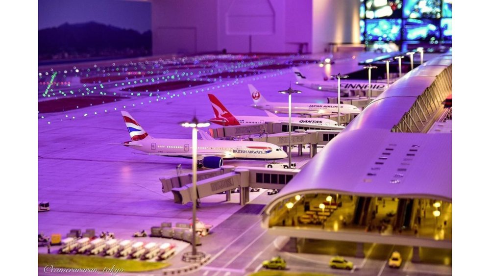 How cool is miniature Kansai Airport? Image credits: @camerararan_tokyo on Instagram
