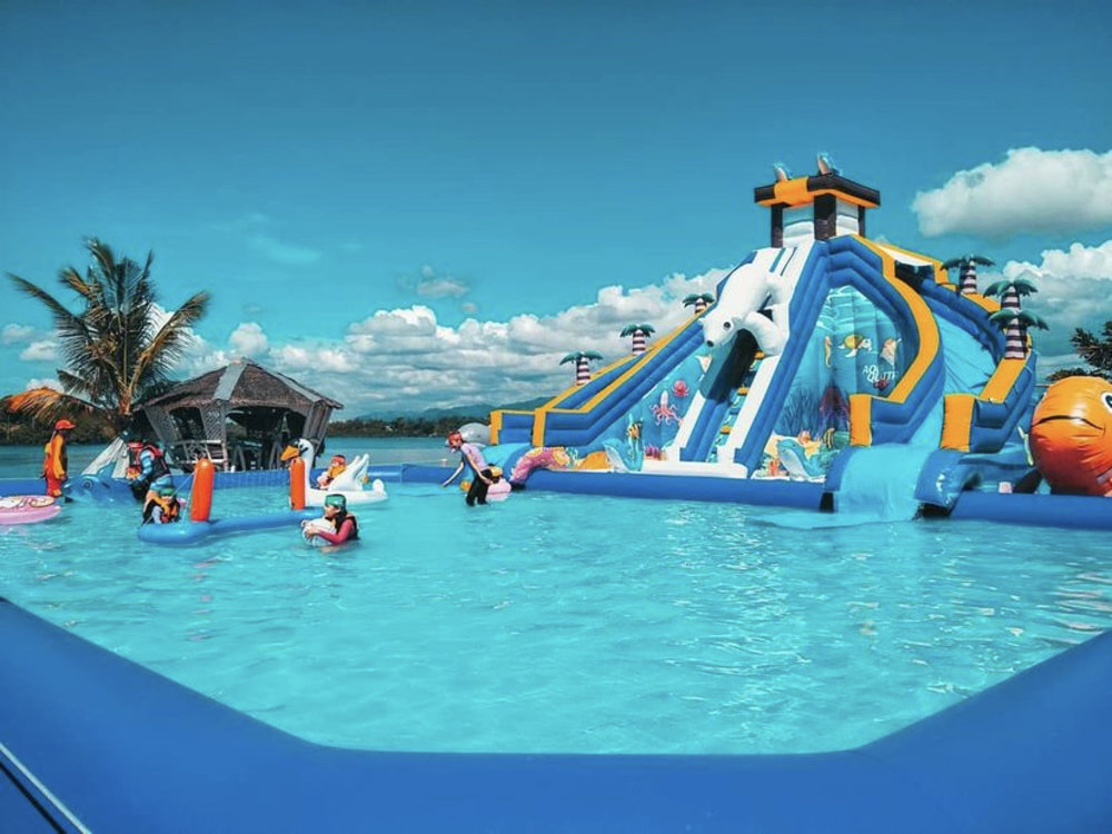 Giant slide in Cebu Water Park