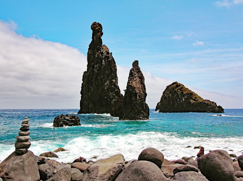 Rock formation in Bale Beach