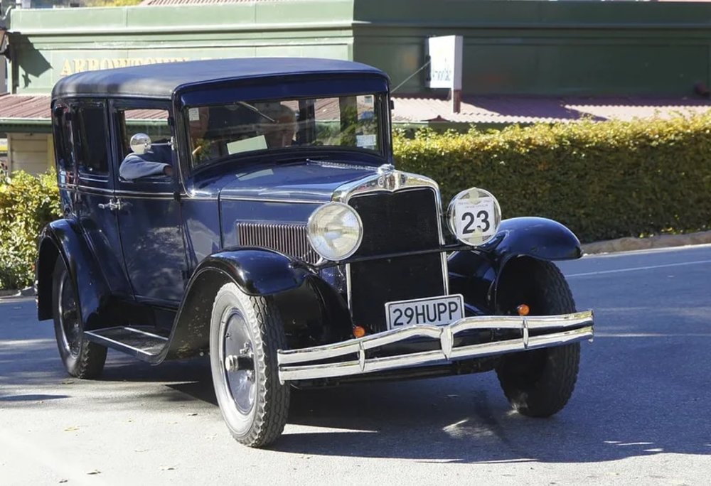 Vintage Jeep in Museo de Baler
