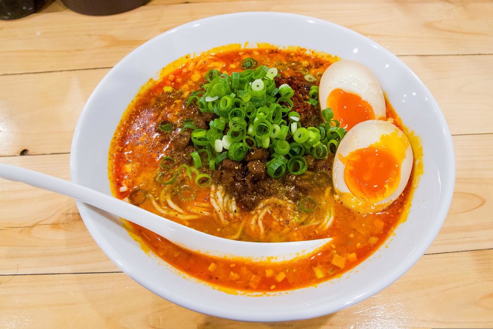 Spicy noodles with egg