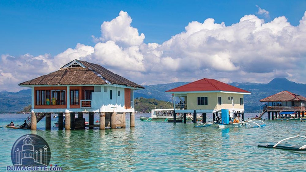 Cottages above the sea in Dumaguete