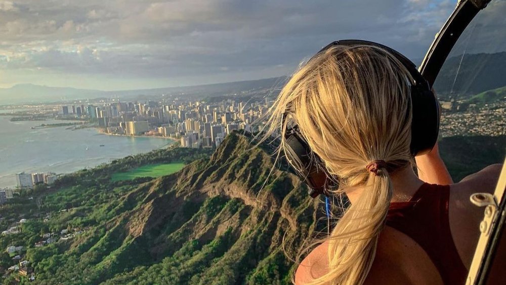 Marvel at Hawaii’s bountiful nature! Image credits: @peachy_beach_blonde on Instagram