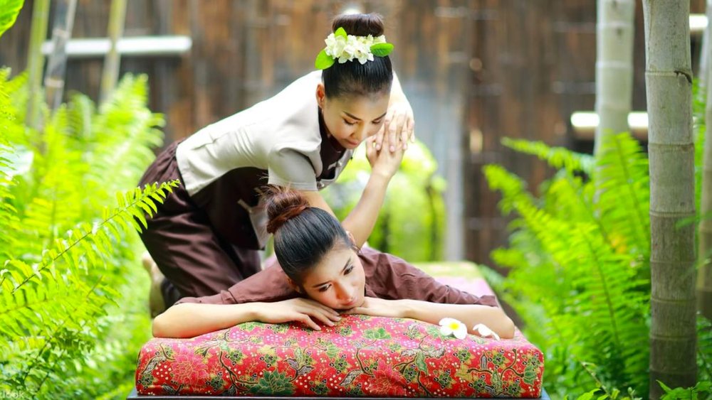 Experience an authentic Thai massage at the Fah Lanna Spa.