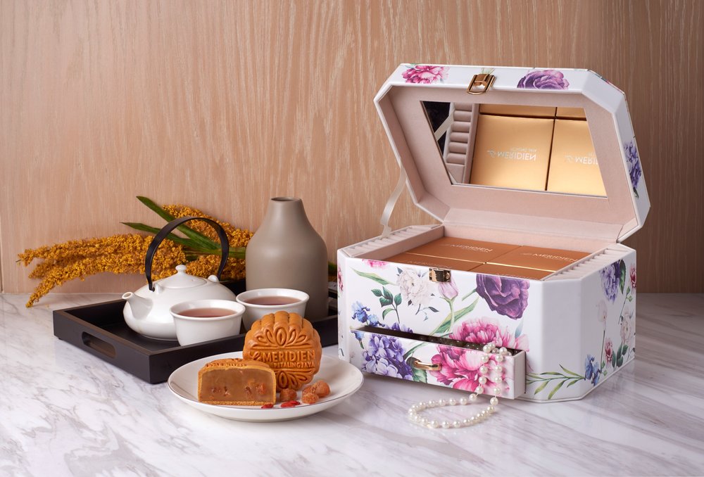 Le Meridien Petaling Jaya best halal mooncake sets in Malaysia