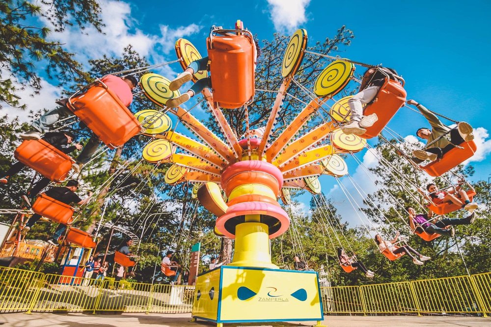 Toy Swing Tagaytay Skyranch Ride