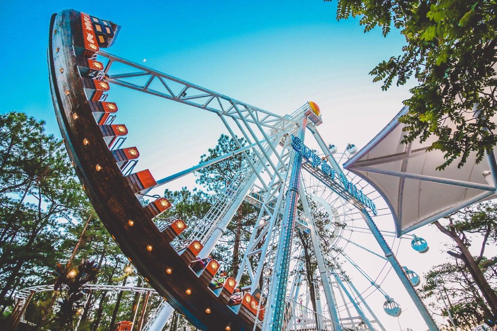 view from the bottom of Super viking ride in Tagaytay Skyranch