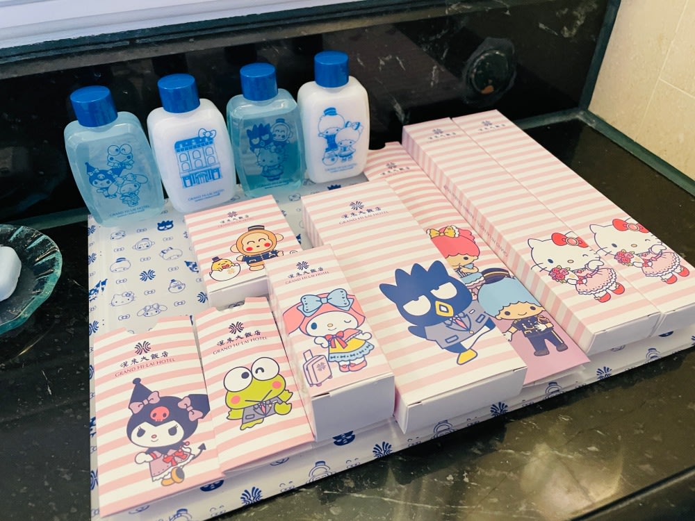 漢來大飯店三麗鷗主題:Hello Kitty限定備品