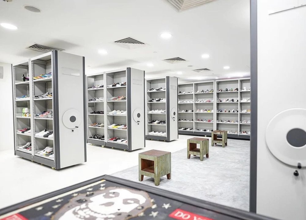 Leftfoot store with white interior