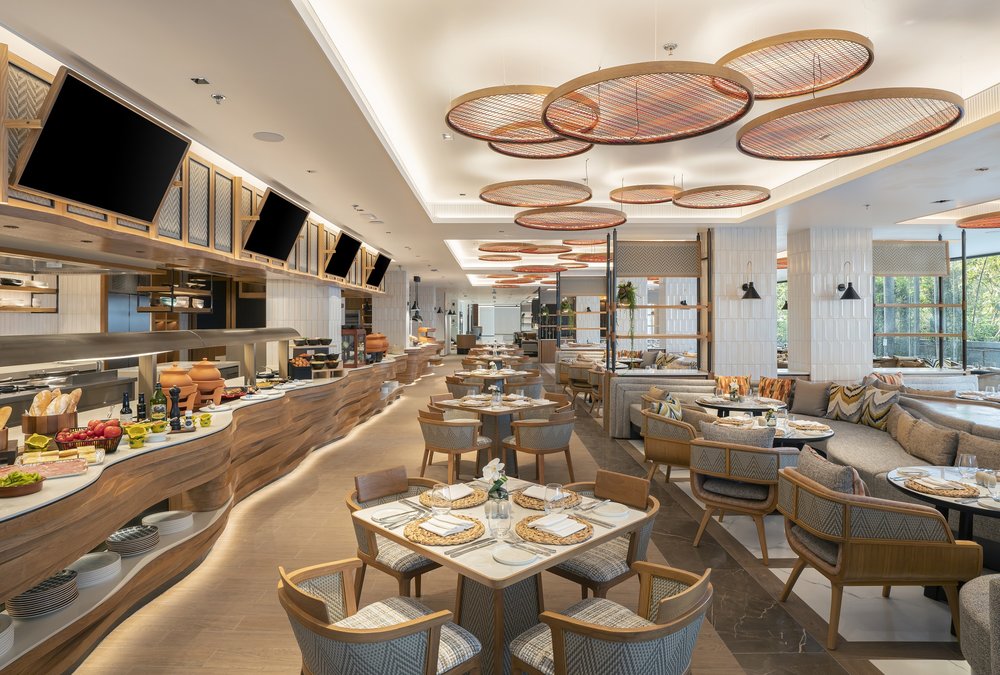 'Mai The Skybar' บนโรงแรมมองเห็นแม่น้ำปิงและตัวเมืองเชียงใหม่แบบ 360 องศา