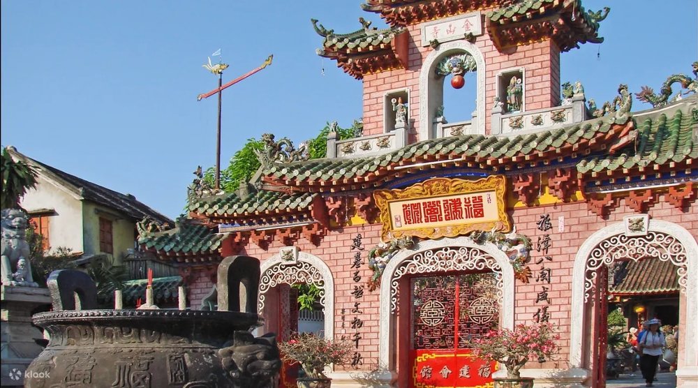 ชมสถาปัตยกรรมแบบจีนที่สมาคมฟุกเกี๋ยน
