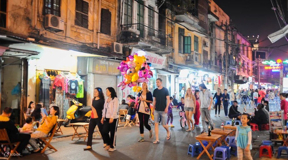 ย่านโอลด์ควอเตอร์ (Old Quarter) บรรยากาศคึกคักตลอดทั้งวัน 