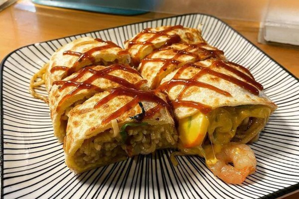 寧夏夜市美食:鴻記鐵板燒蔥餅捲