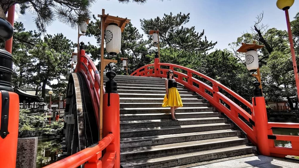 Admire classic Japanese architecture and vibrant greenery at Sumiyoshi Taisha. Credit: christinas_travel_diary