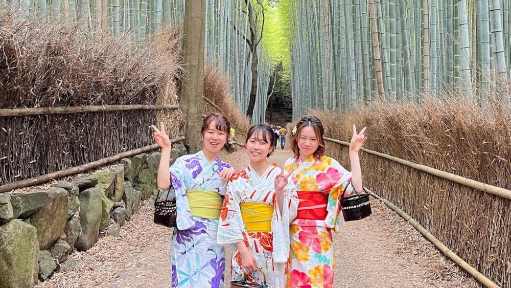 The Arashiyama Bamboo Grove is among the most photographed destinations in Kyoto.  Image credits: @yumekyototogetsukyoten on Instagram