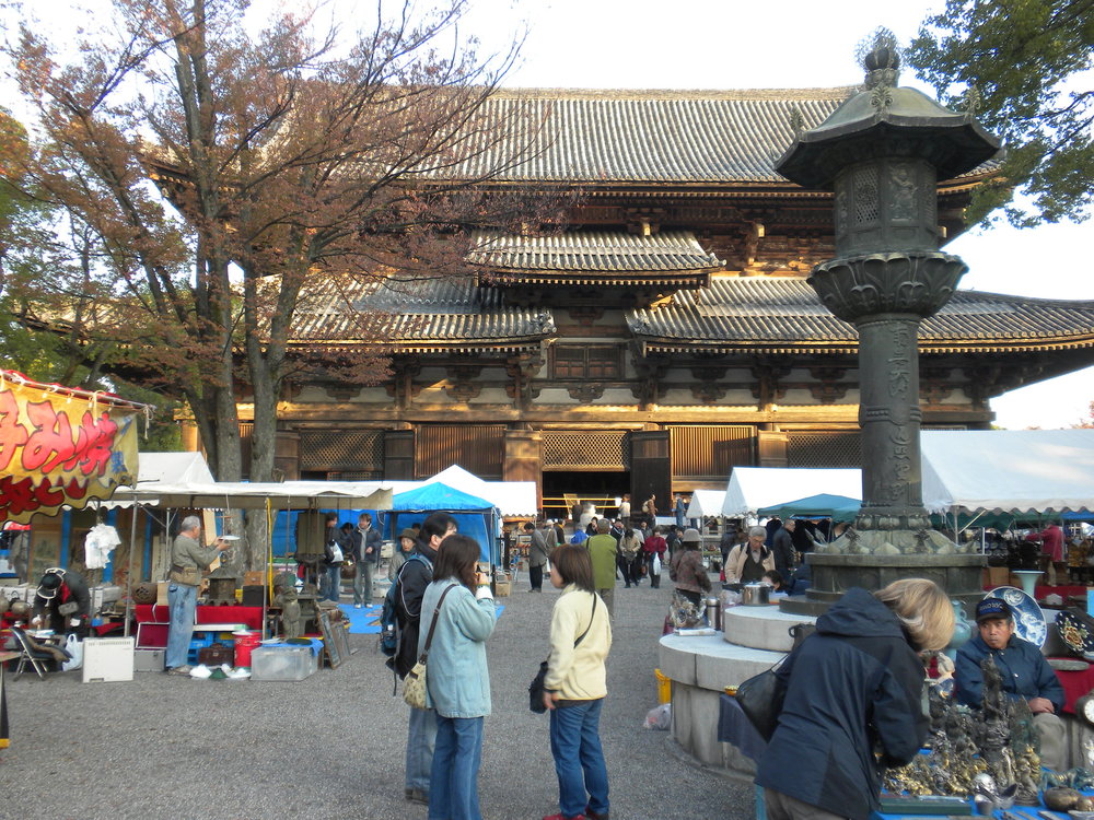Toji Temple Flea Market
