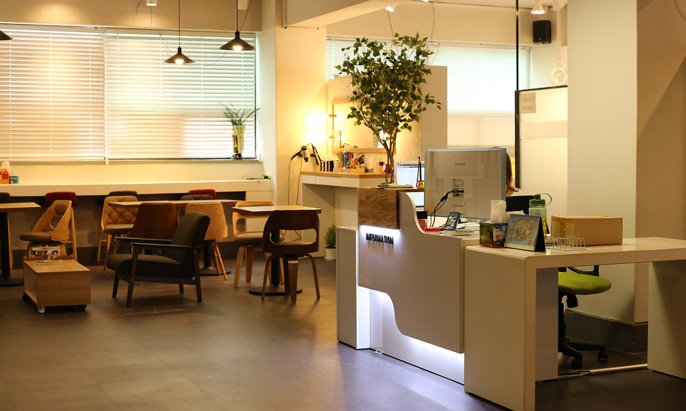 Chairs and tables inside a photo studio