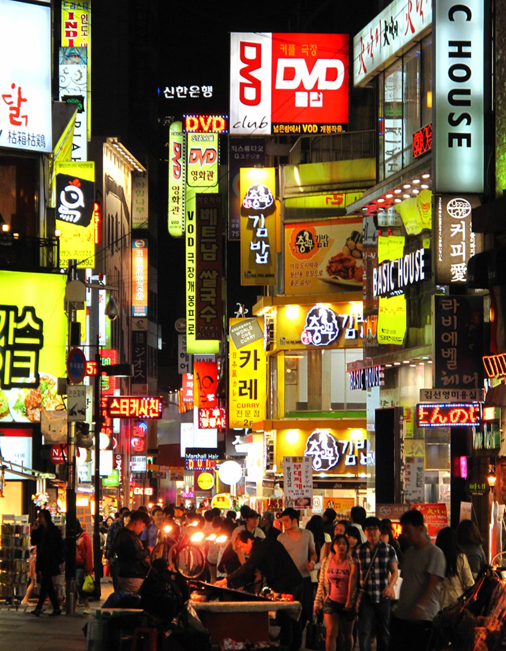 best places to shop in seoul myeongdong 2