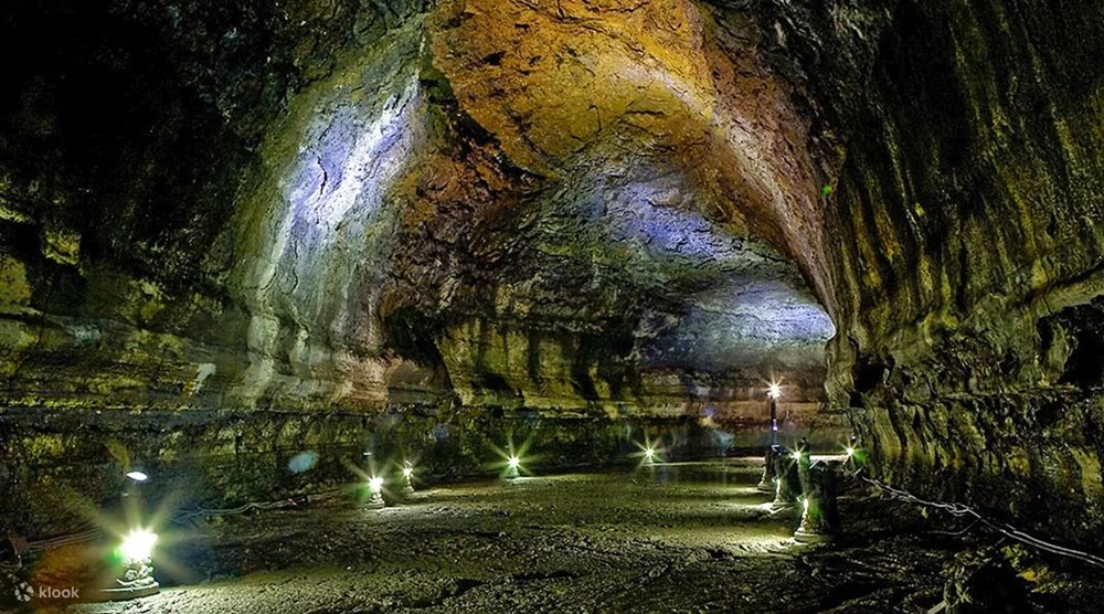 jeju things to do majanggul cave