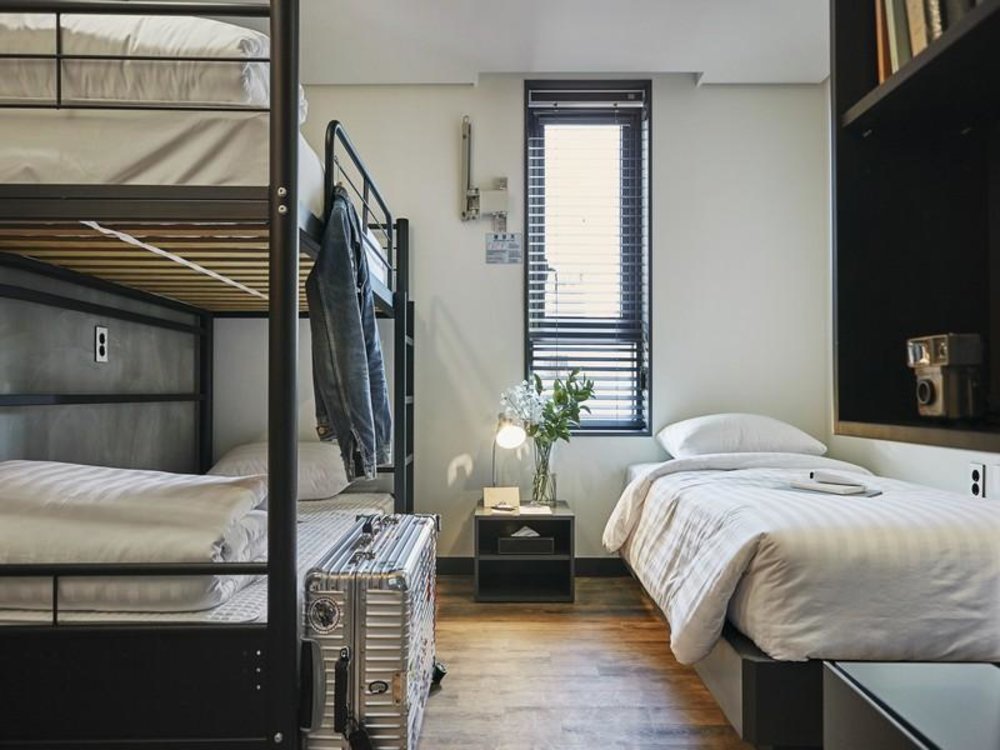 Makers Hotel Triple Room