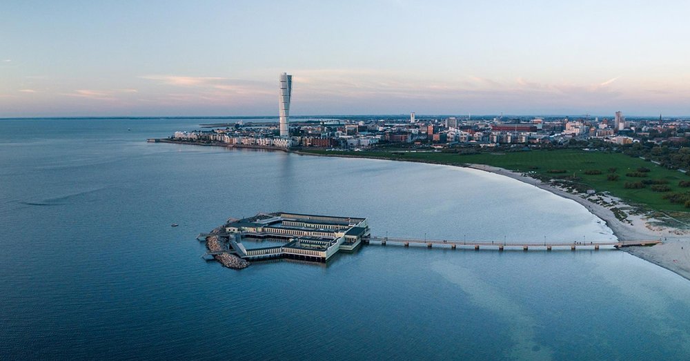Ngắm cảnh từ tháp xoắn Turning Torso