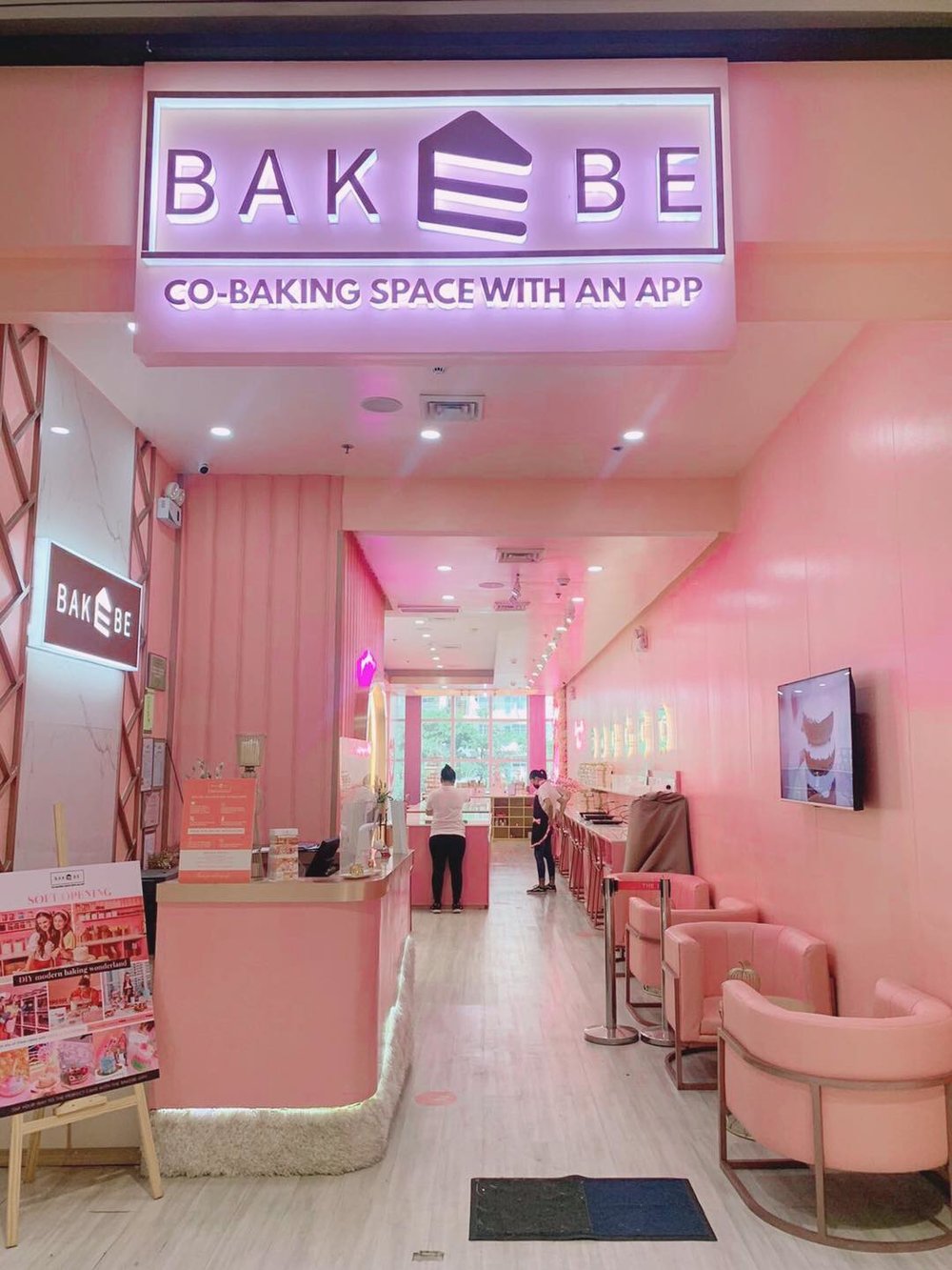 Master The Art Of Baking At This BeginnerFriendly Pastel Pink Studio