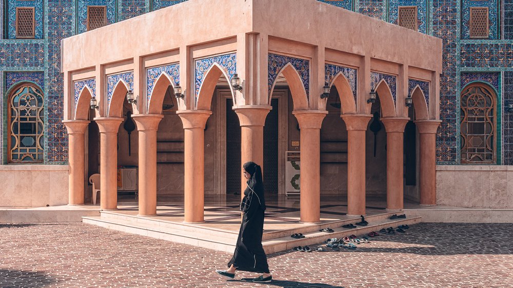Thanks to its fair share of shops, museums, and mosques, Katara Cultural Village is the place to be when it comes to art and culture. Credit: Visit Qatar